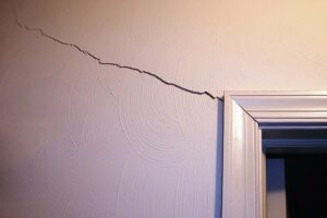 IWP Foundation Repair - Blog - Common Symptoms Cracks in Drywall - InLine Image